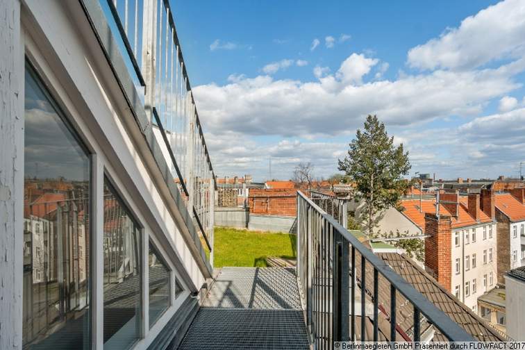 Treppe zum Dachgarten